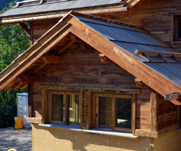 Chalet ossature bois à Pelvoux : détail de la façade