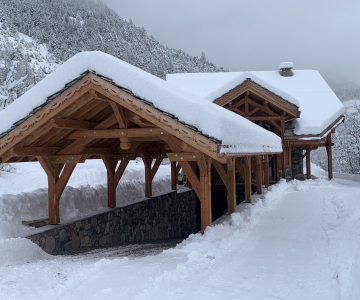 Galerie en ossature bois sous la neige