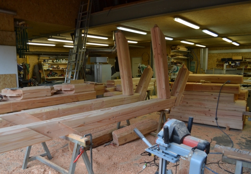 Atelier Alp'Ecrins Construction à Vallouise, Hautes-Alpes: fabrication de fermes