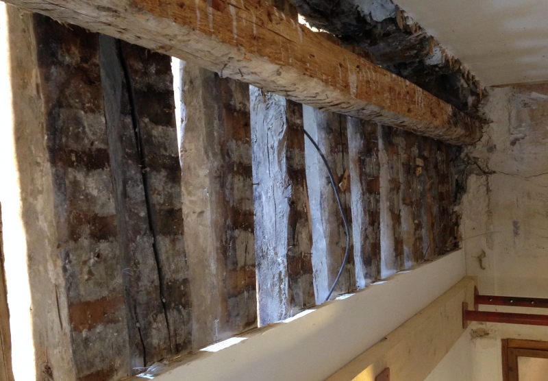 Rénovation d'une vieille grange en deux chambres - Hautes-Alpes